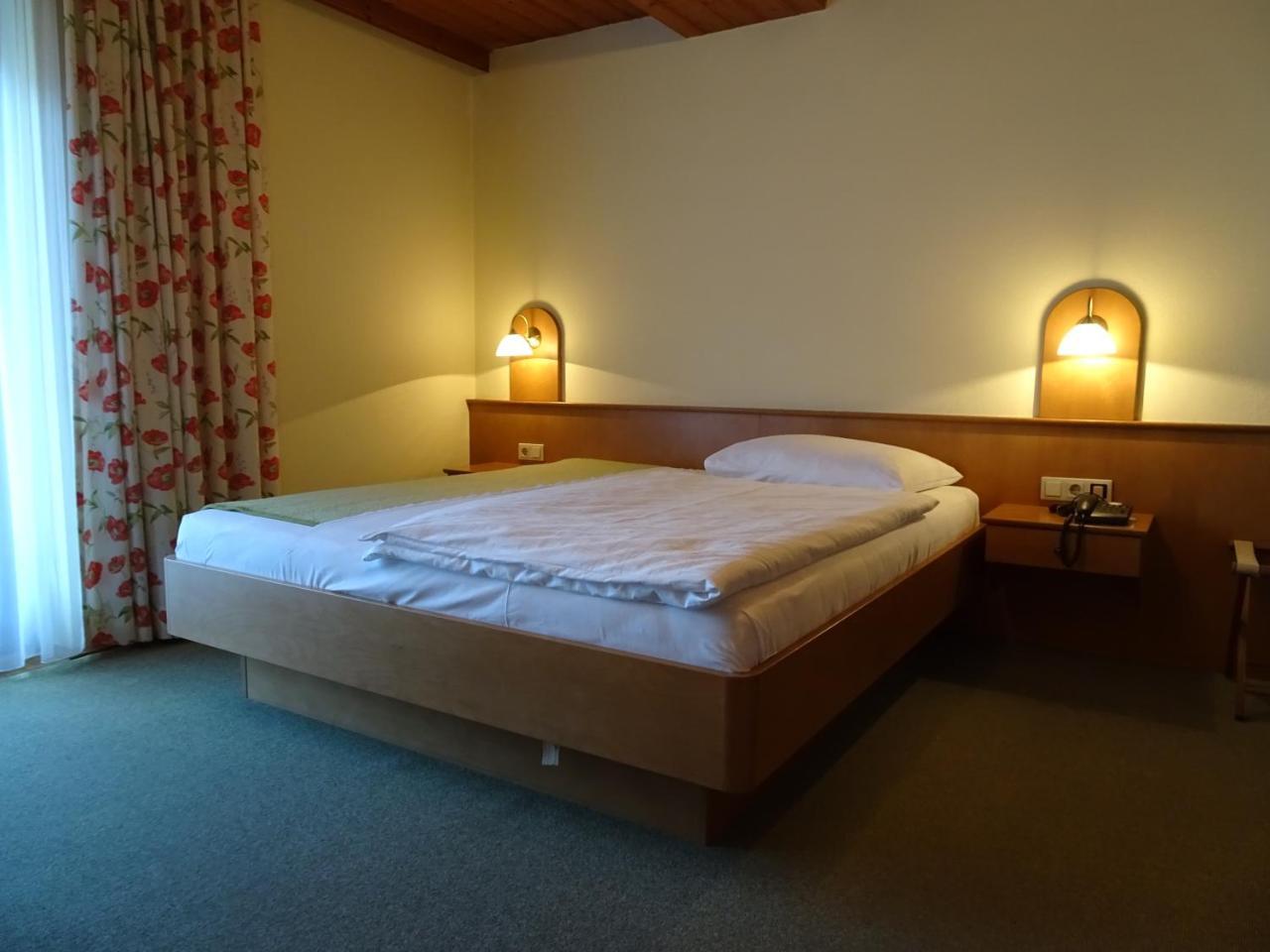 Pension Friedl Innsbruck Buitenkant foto